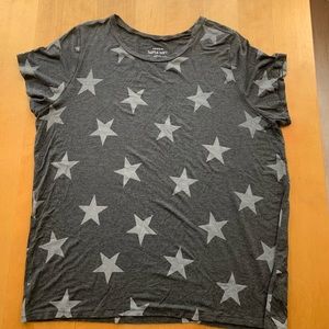 EUC Torrid Super Soft Knit Tee w/ Stars